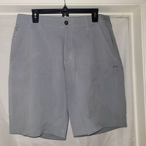 Mens, Under Armor, Cold Black  Golf Shorts, Size 36.